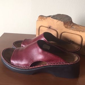 naot rome sandals